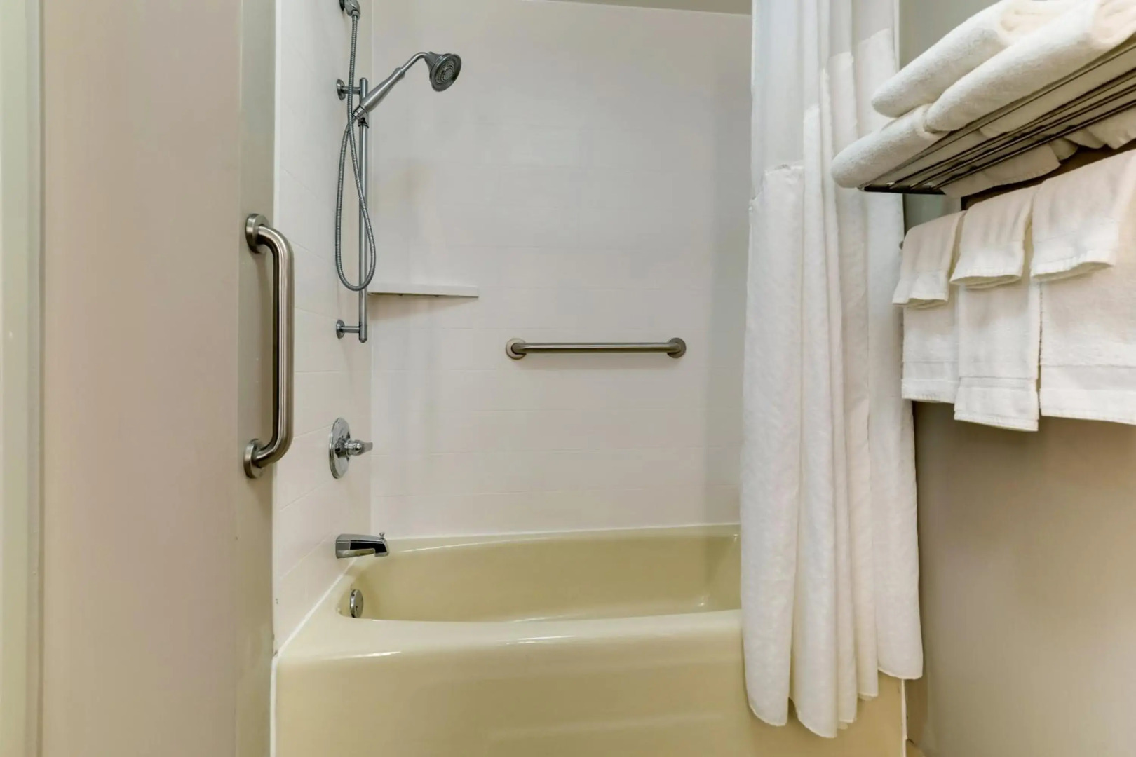 Holiday Inn Express & Suites Montpelier by IHG