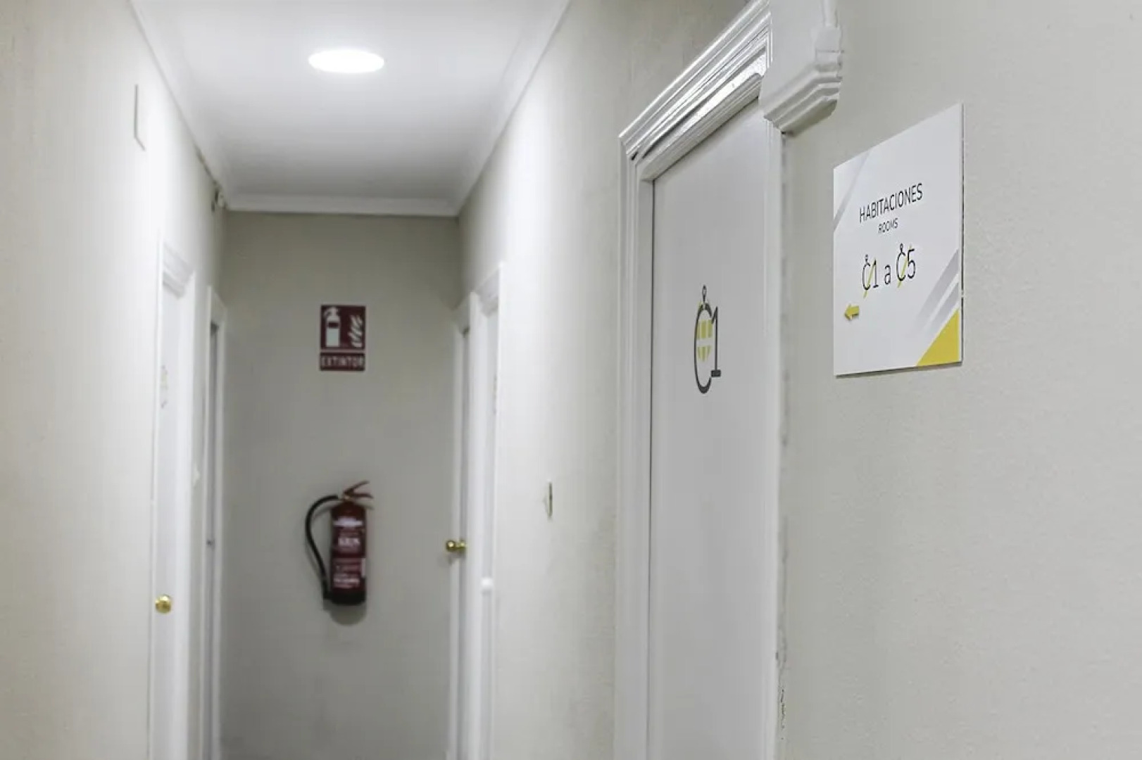 Hotel Restaurante Vía Sevilla - Cádiz by MA 22 Puntos