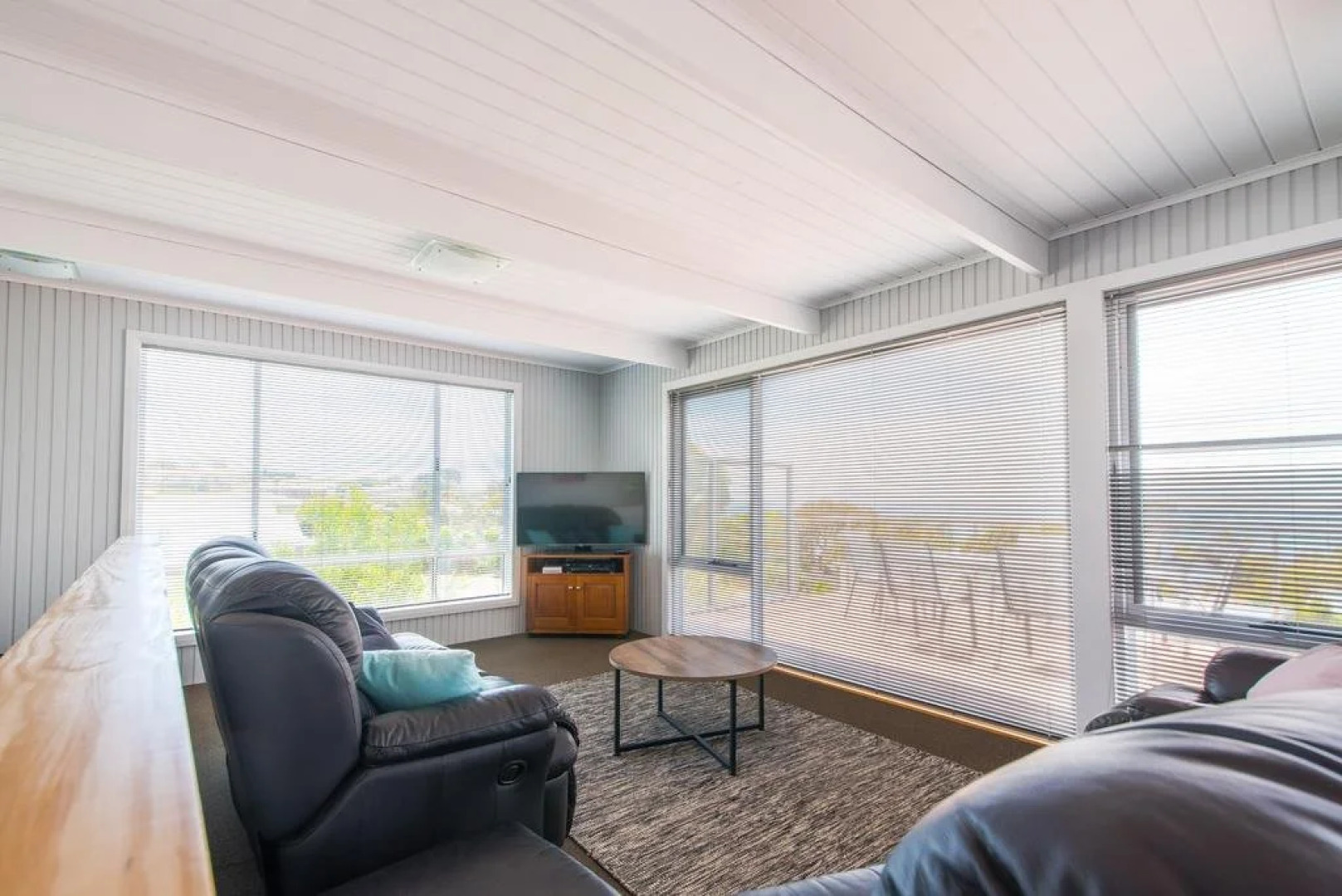 Bridport Holiday House