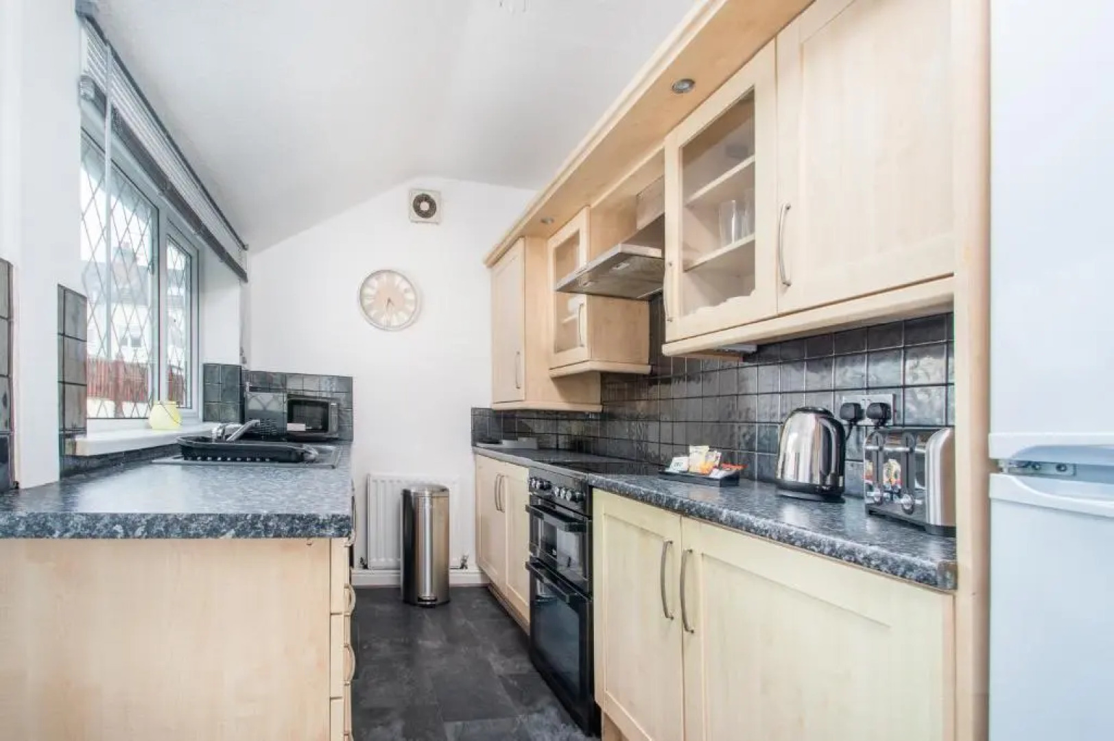 Sicily House by Lavender Stays