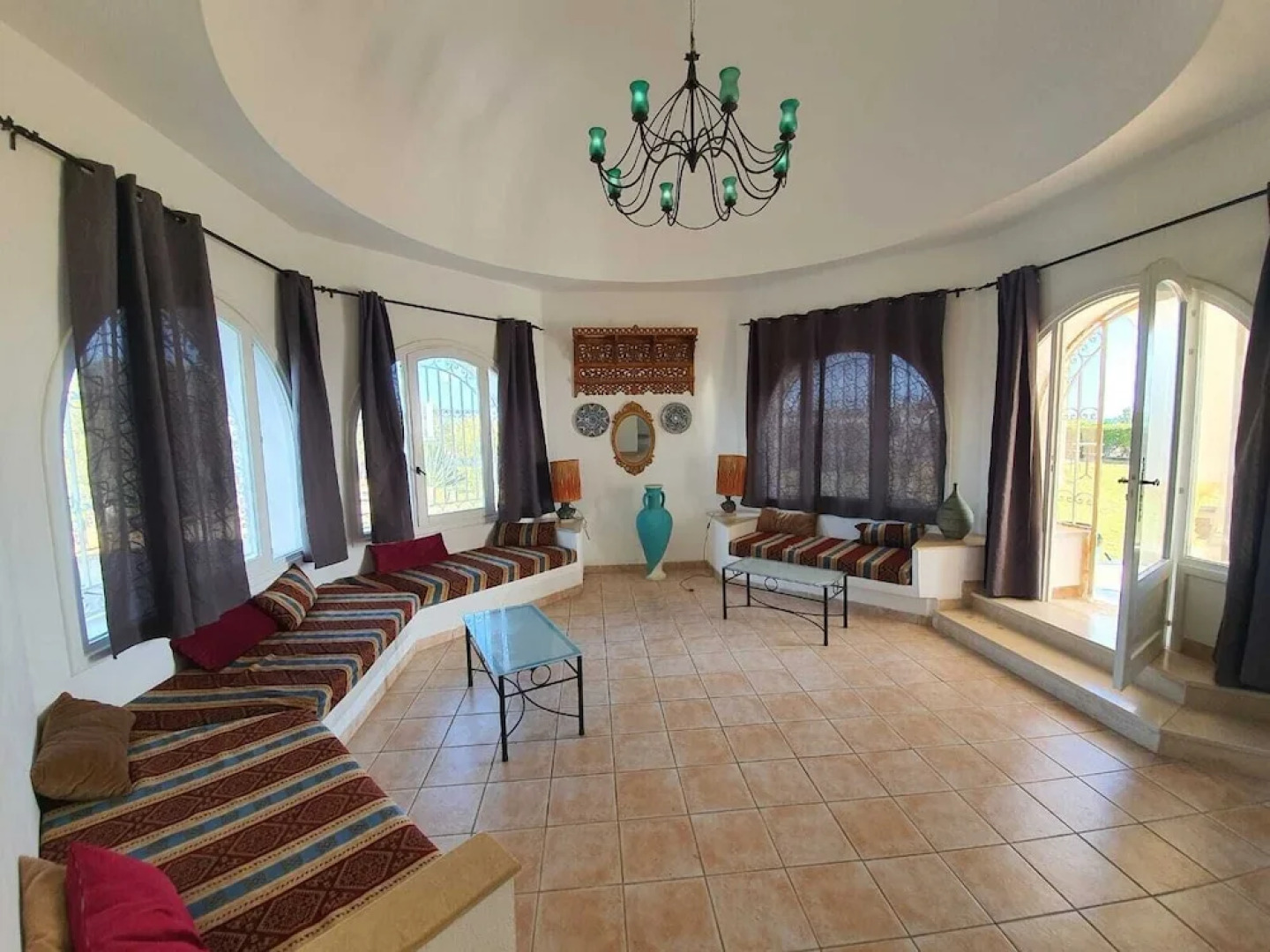 Yasmine Maamoura Beach