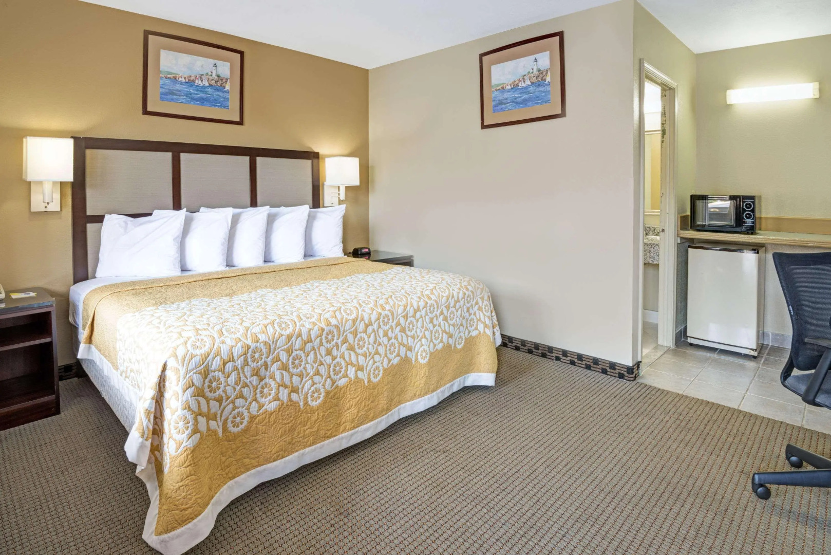 Days Inn and Conference Center Branford