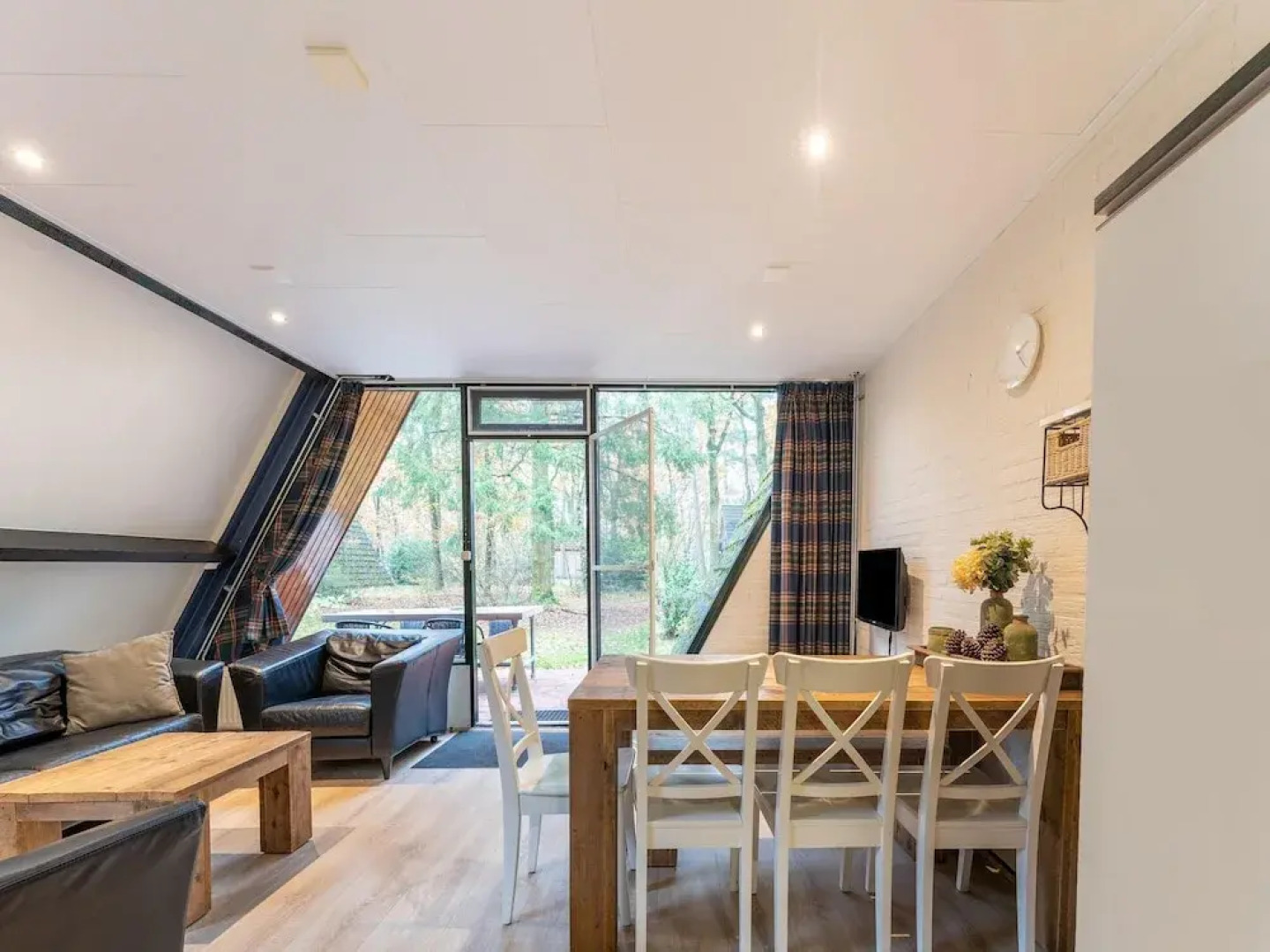 Woodland Bungalow w/ BBQ