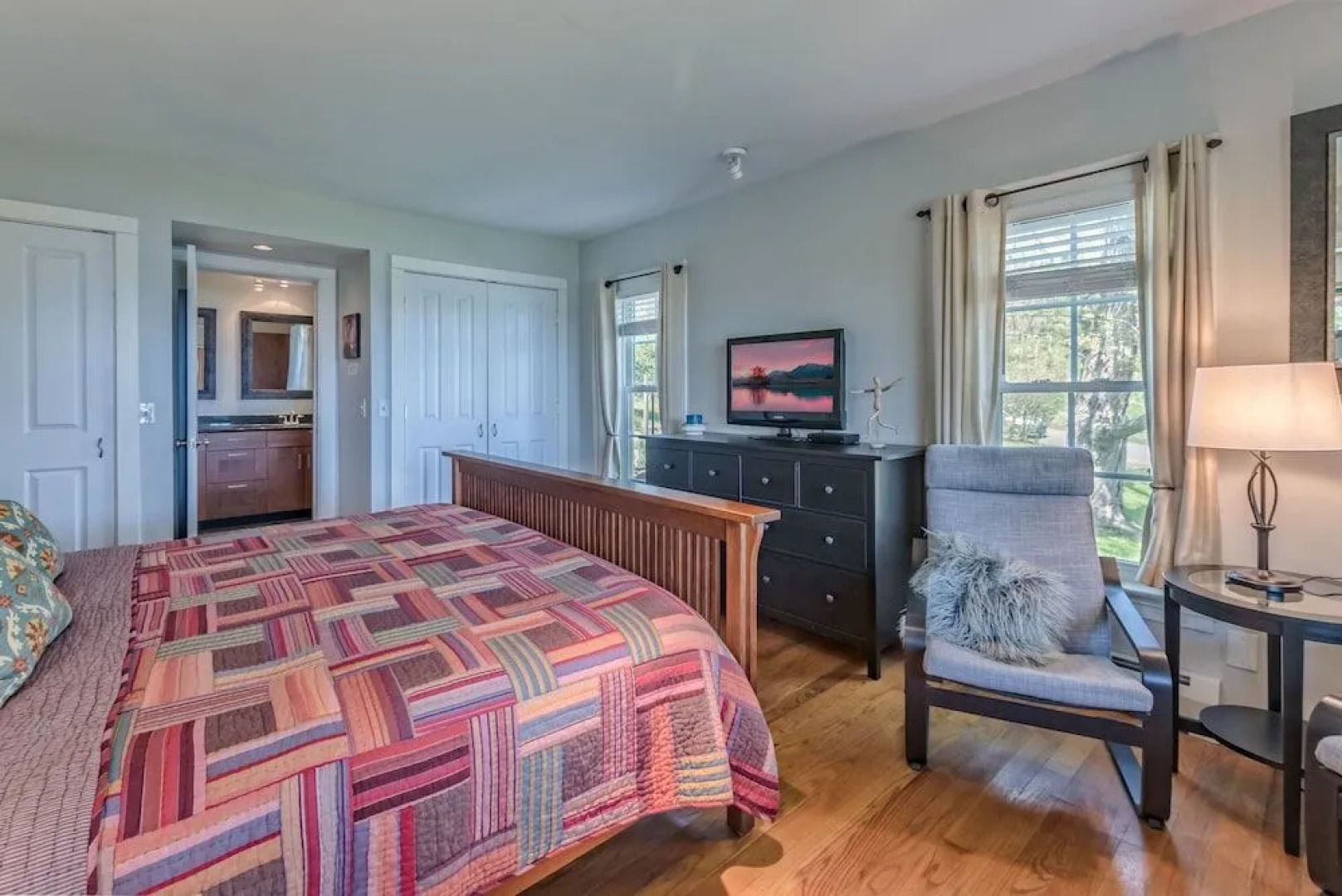 Moonshadow Bed and Breakfast