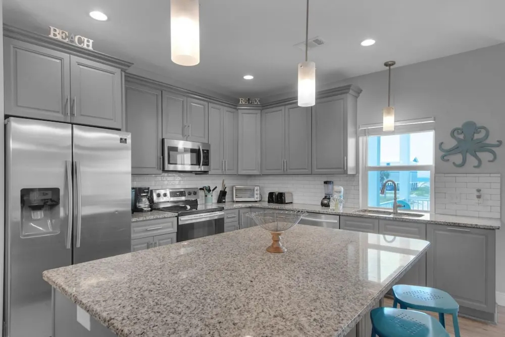 Toes In The Sand - Main House