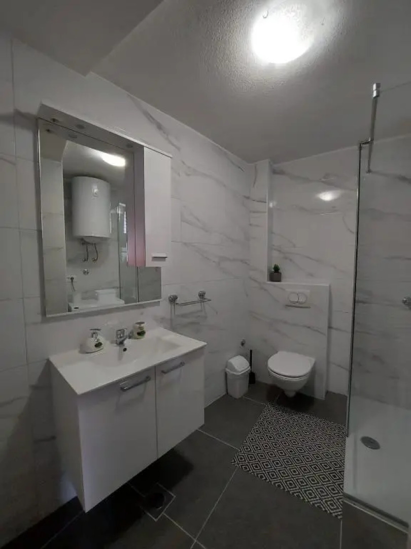 Apartments by the sea Gradac, Makarska - 18877