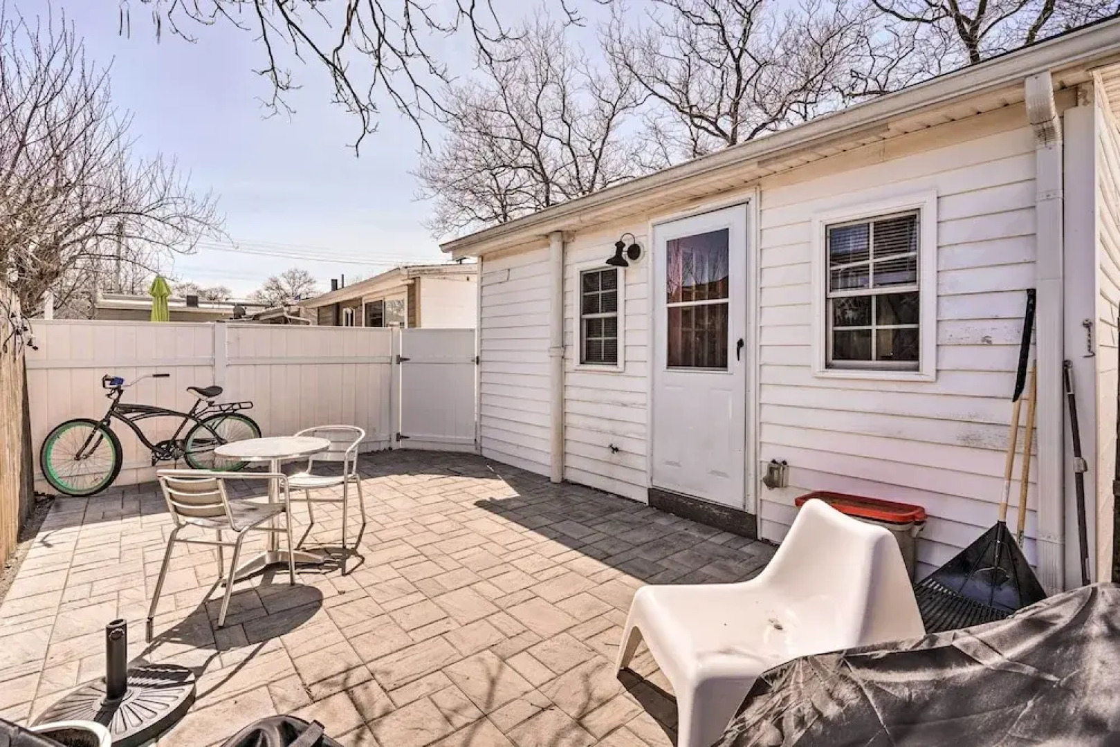 Bright Belmar Cottage < Half Mi to Boardwalk!