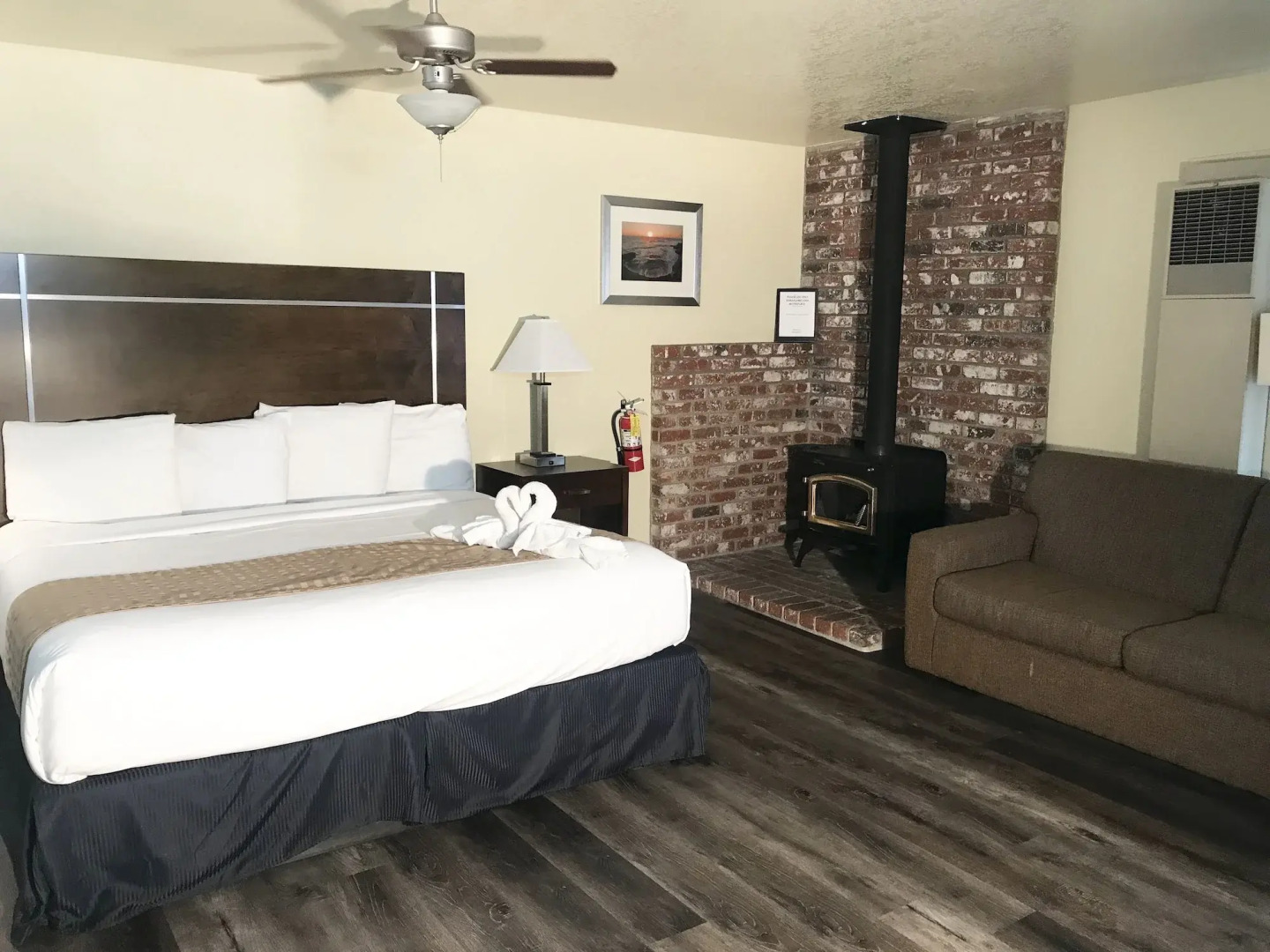 Harbor House Inn Morro Bay