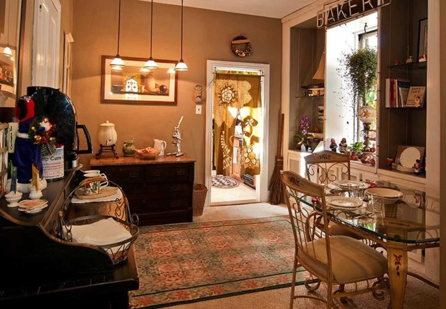 River Line Inn