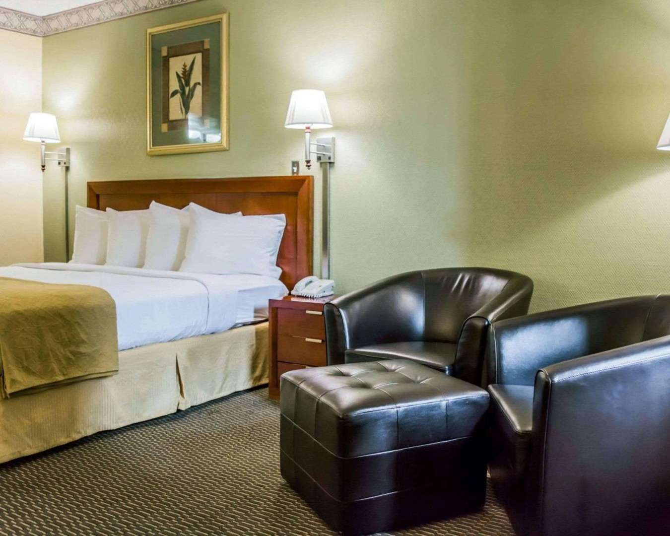 Quality Inn Airport - Cruise Port