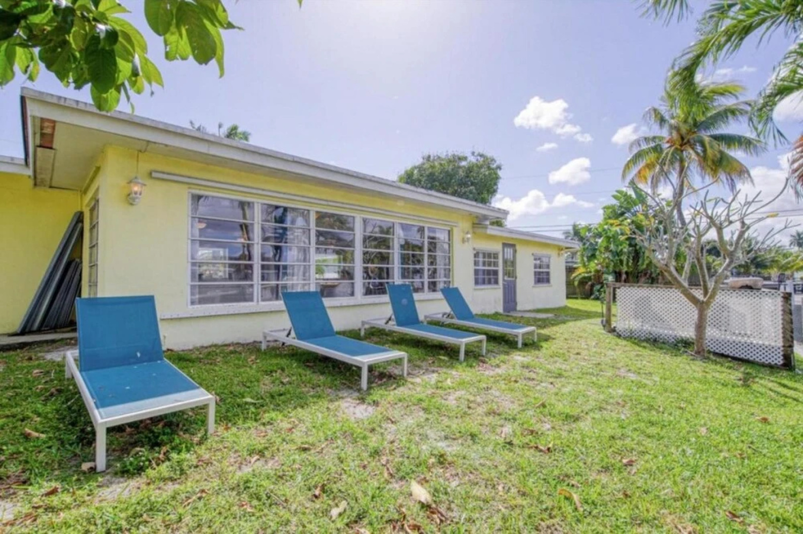 Aquapeace by The Gold Nests