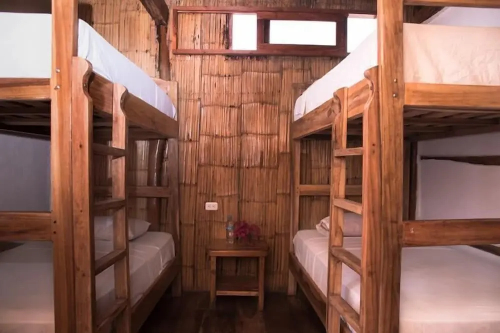 Hostal Rutamar - Hostel