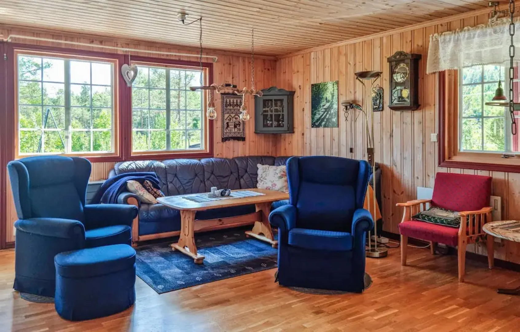 Nice Home in Hornnes With Wifi and 5 Bedrooms