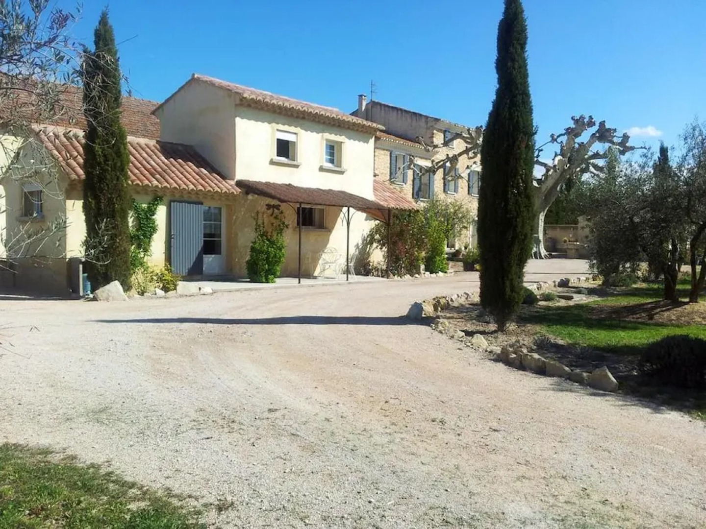 Apartment With 2 Bedrooms in Monteux, With Shared Pool, Enclosed Garden and Wifi - 80 km From the Beach