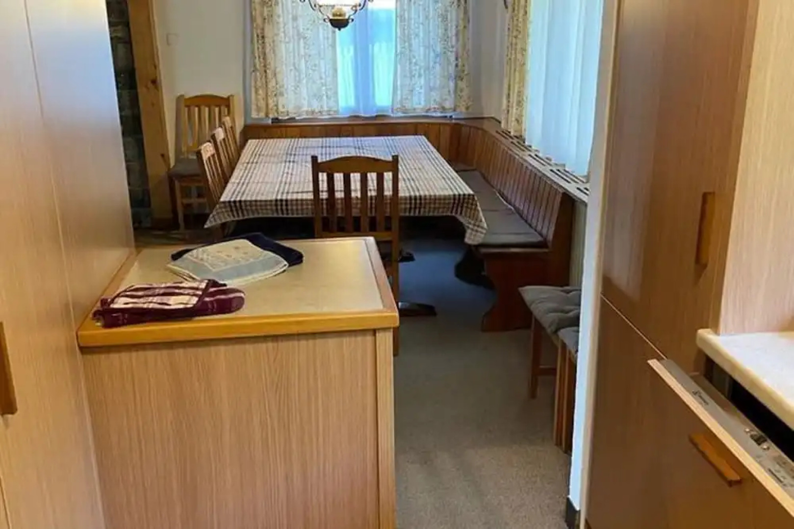 Spacious Chalet near Forest