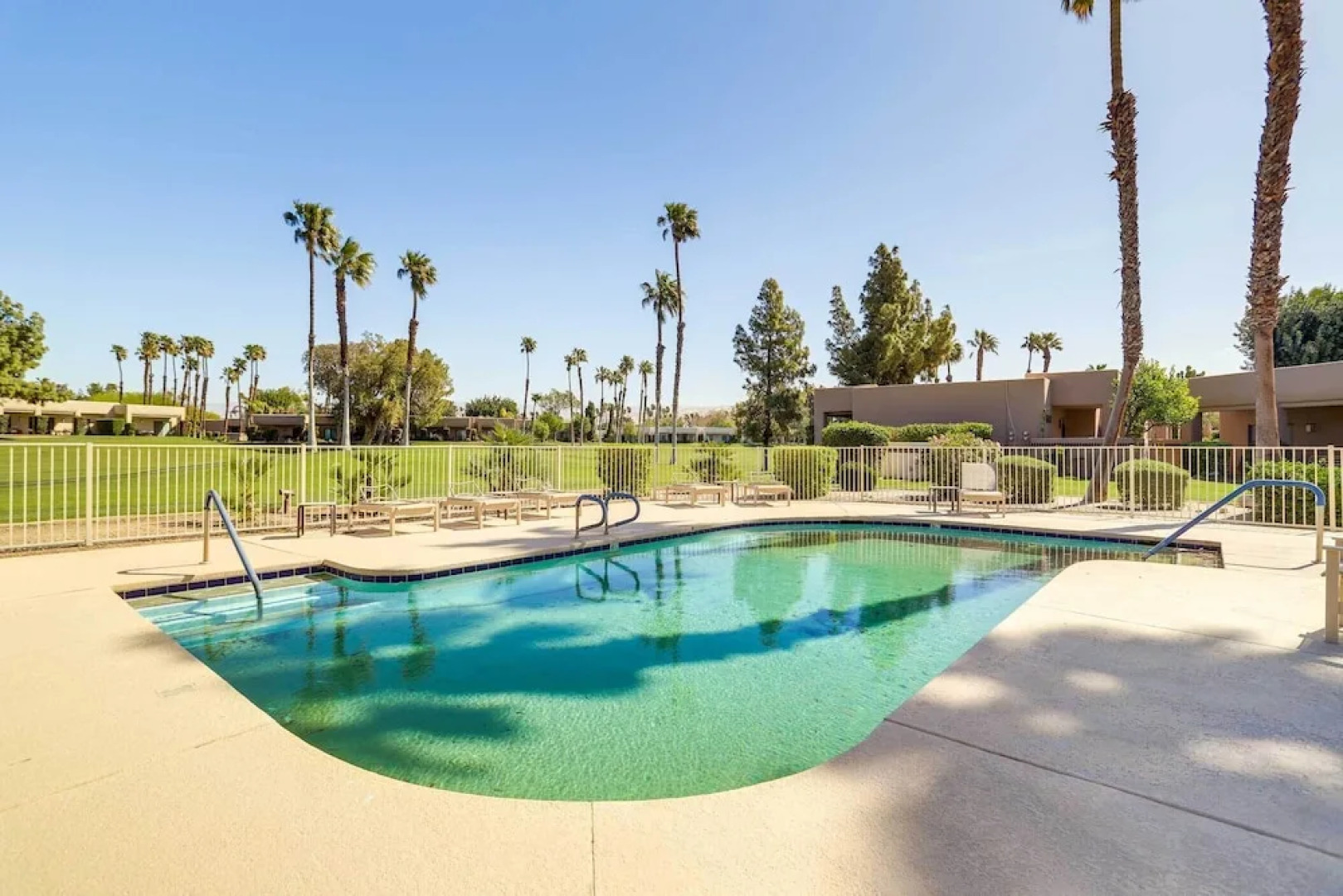 Golf Haven w/ Pool Access - 5 Mi to Palm Springs