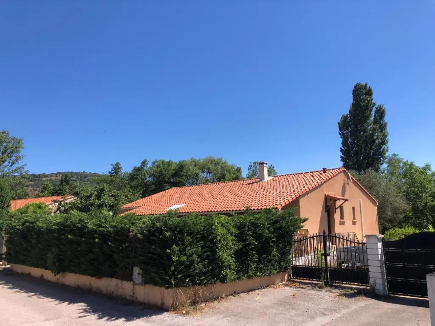 Charmant studio tout neuf avec coin jardin et hamac