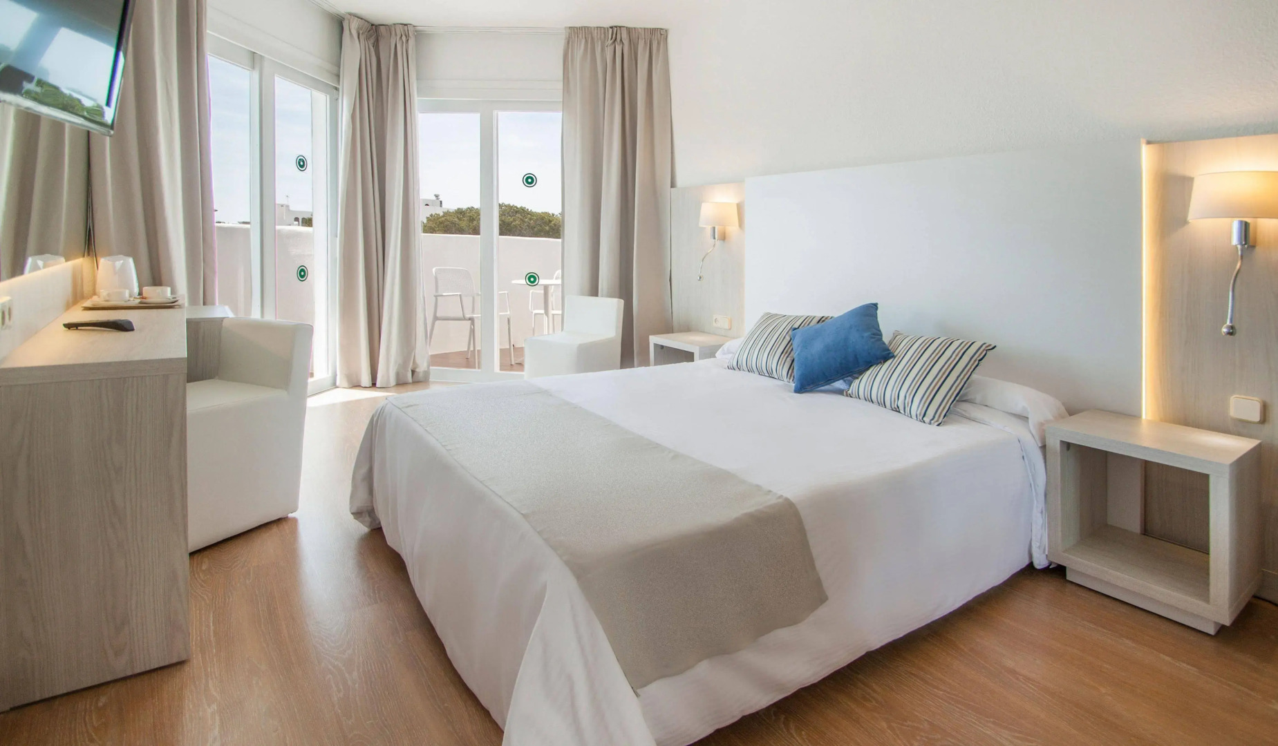 Sentido Fido Tucan - Adults Only