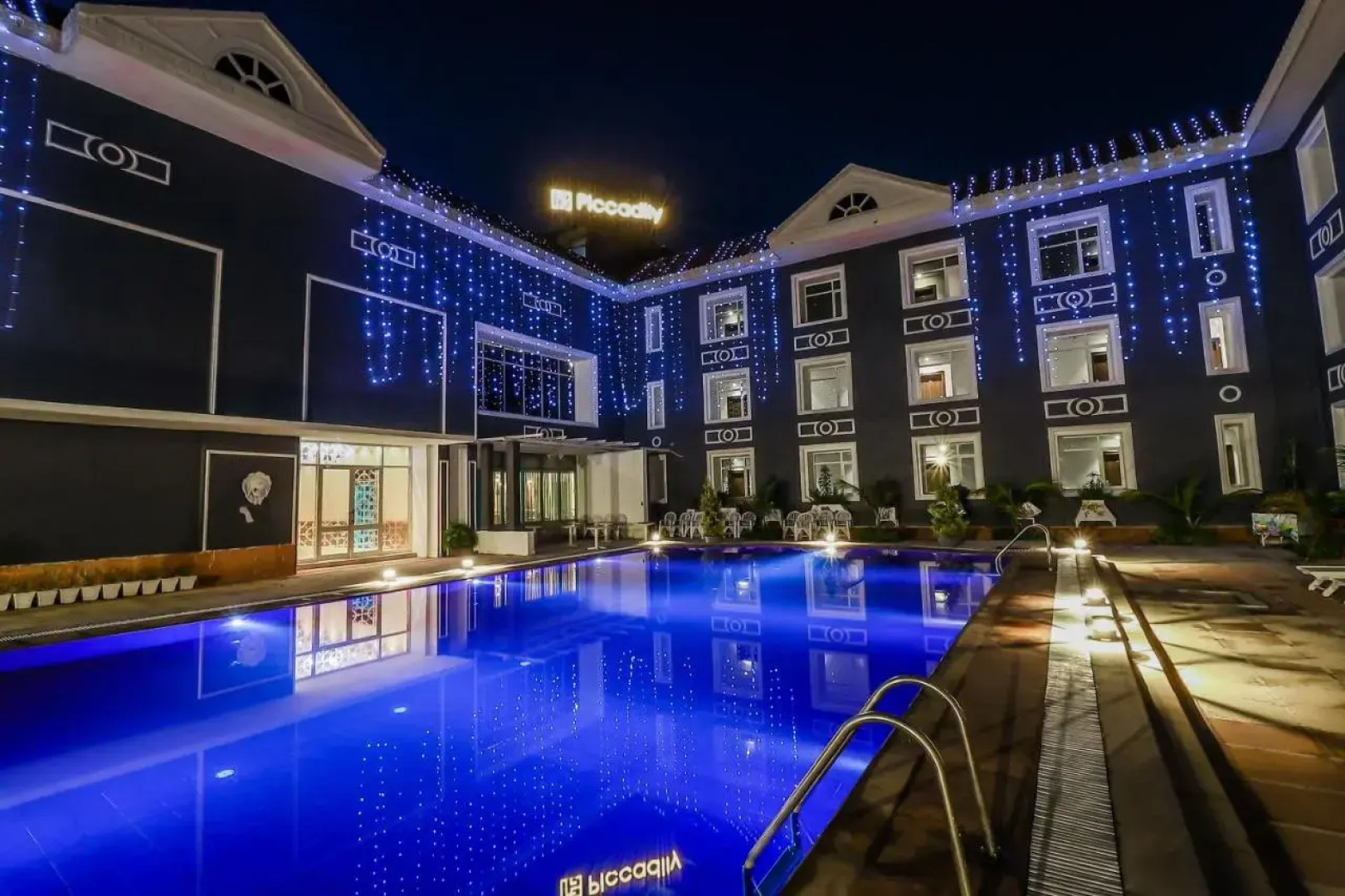 Hotel Piccadily Raipur