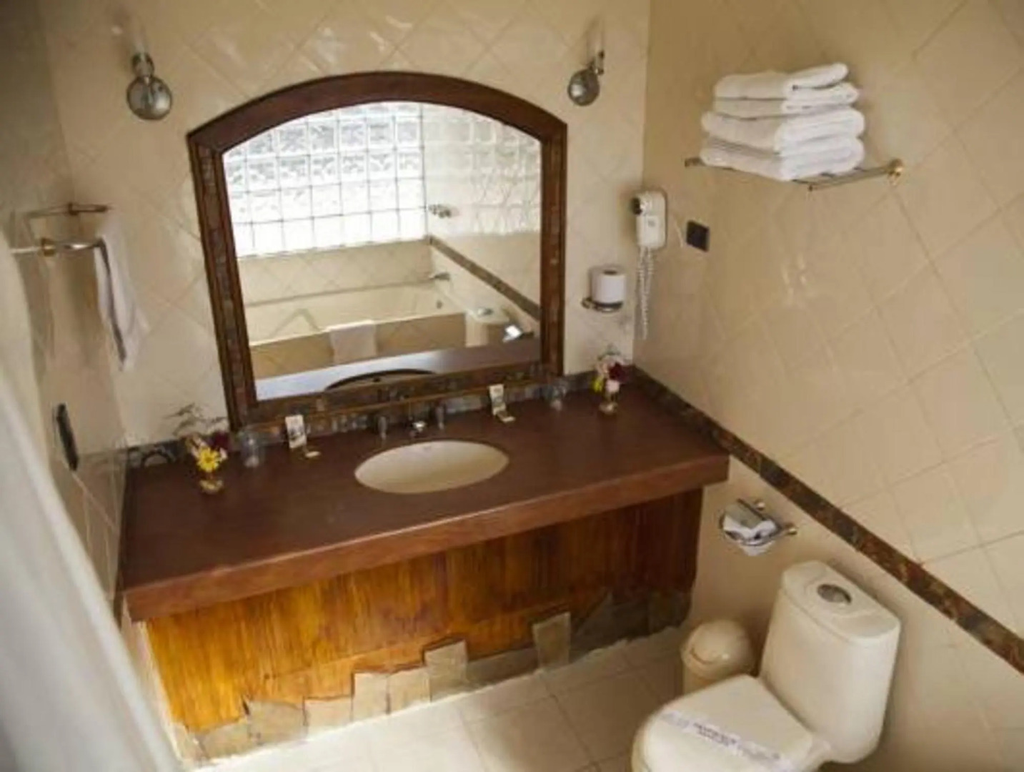 Taypikala Hotel Lago