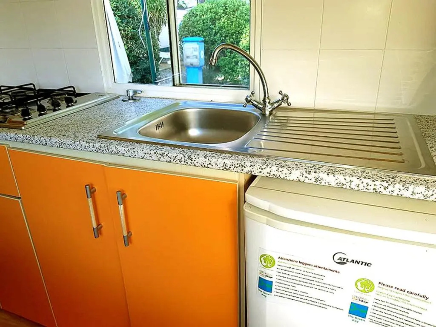 Italian Holidays Mobile house in Ameglia