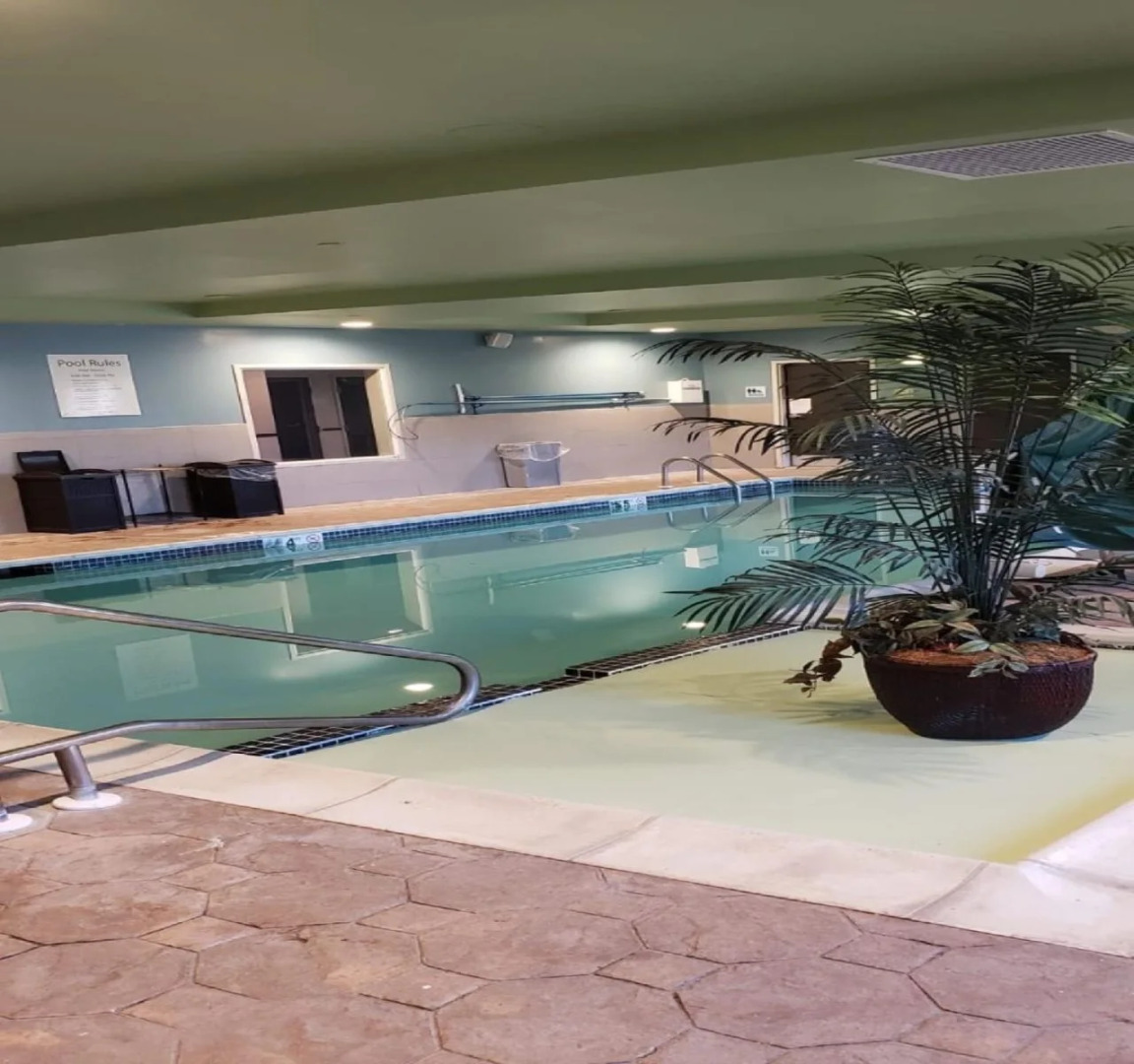 Holiday Inn Express and Suites - Stroudsburg