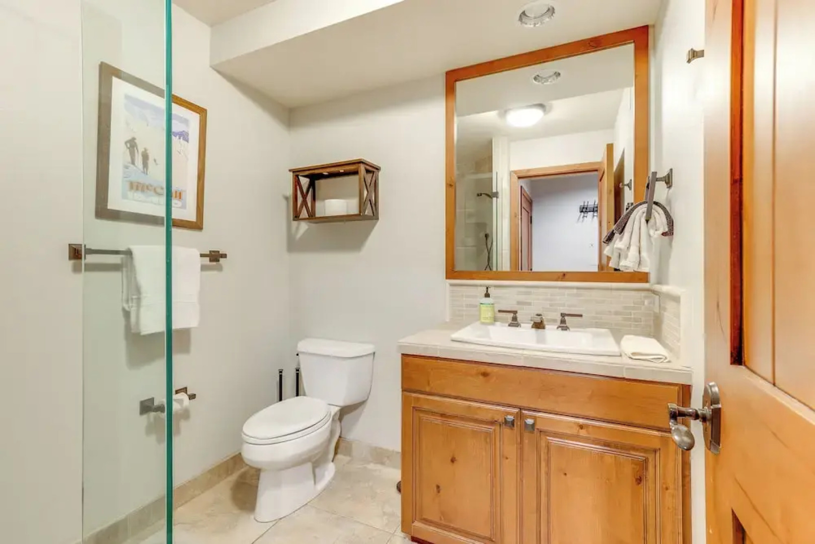 Luxury Mccall Condo 1/2 Mi to Payette Lake!