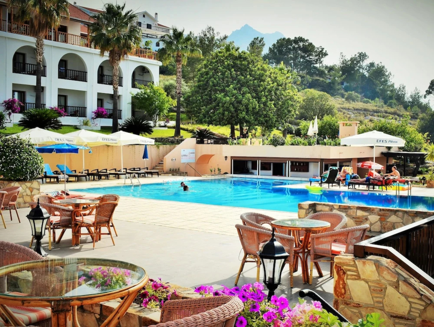 Onar Holiday Village