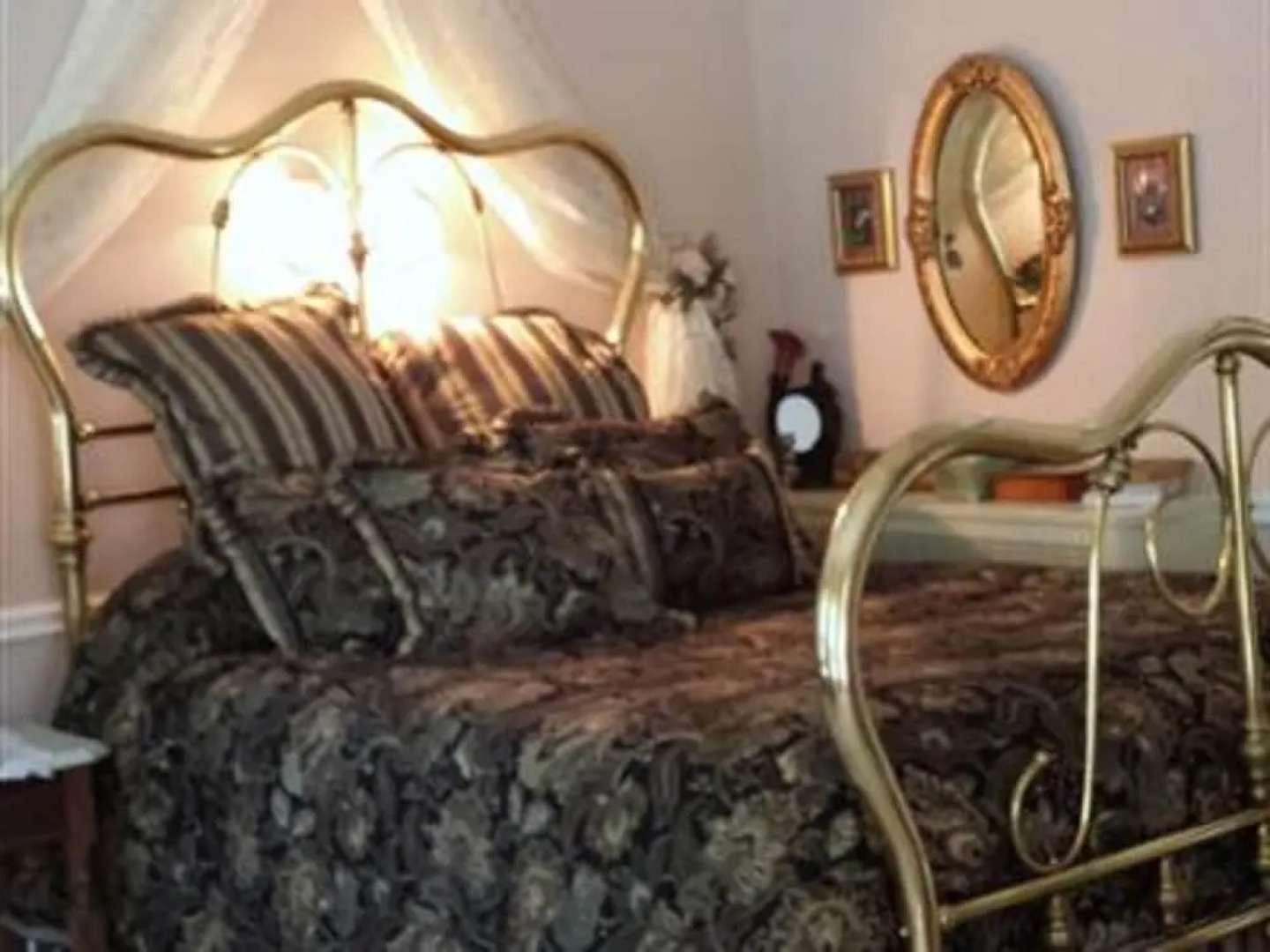 Bellinger Rose Bed & Breakfast