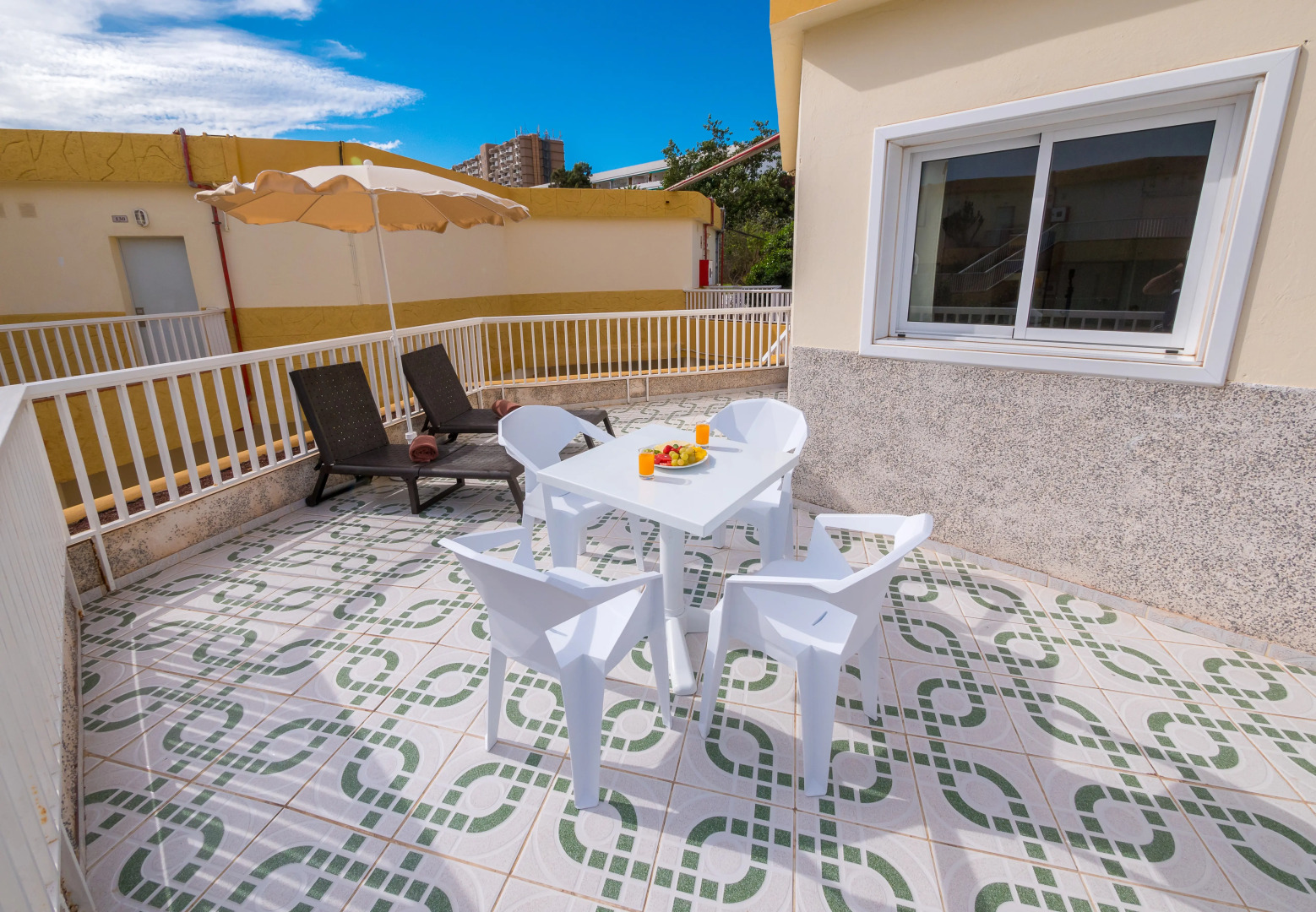 Checkin Bungalows Atlantida