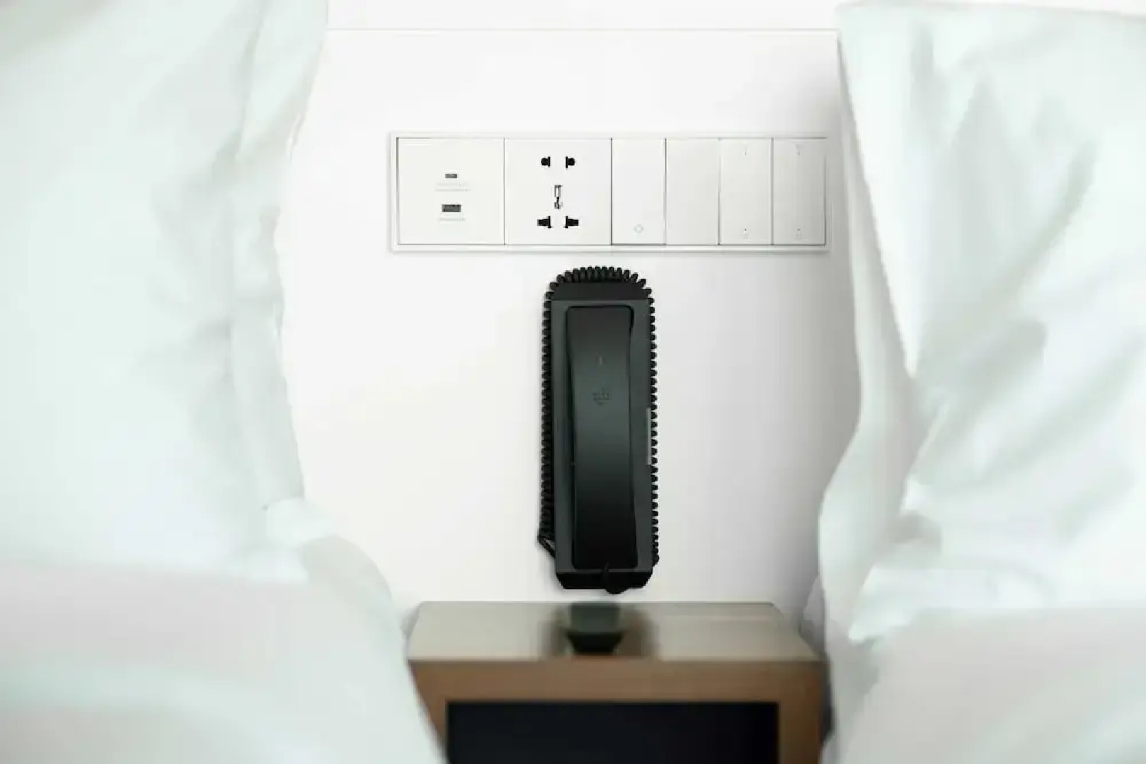 Wink Hotel Tuy Hoa Beach - 24hrs stay & Rooftop Pool Bar