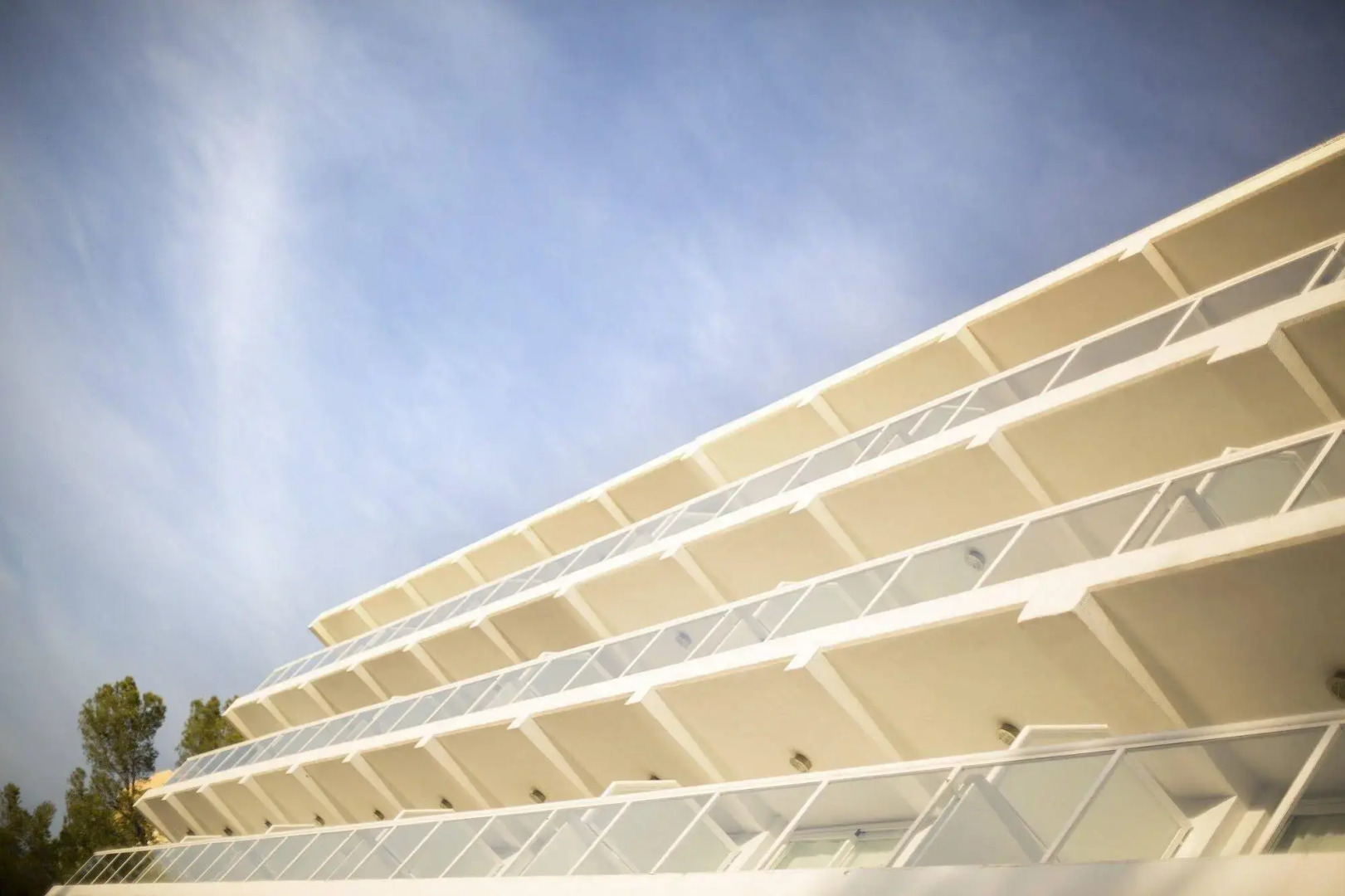 Las Gaviotas Suites Hotel