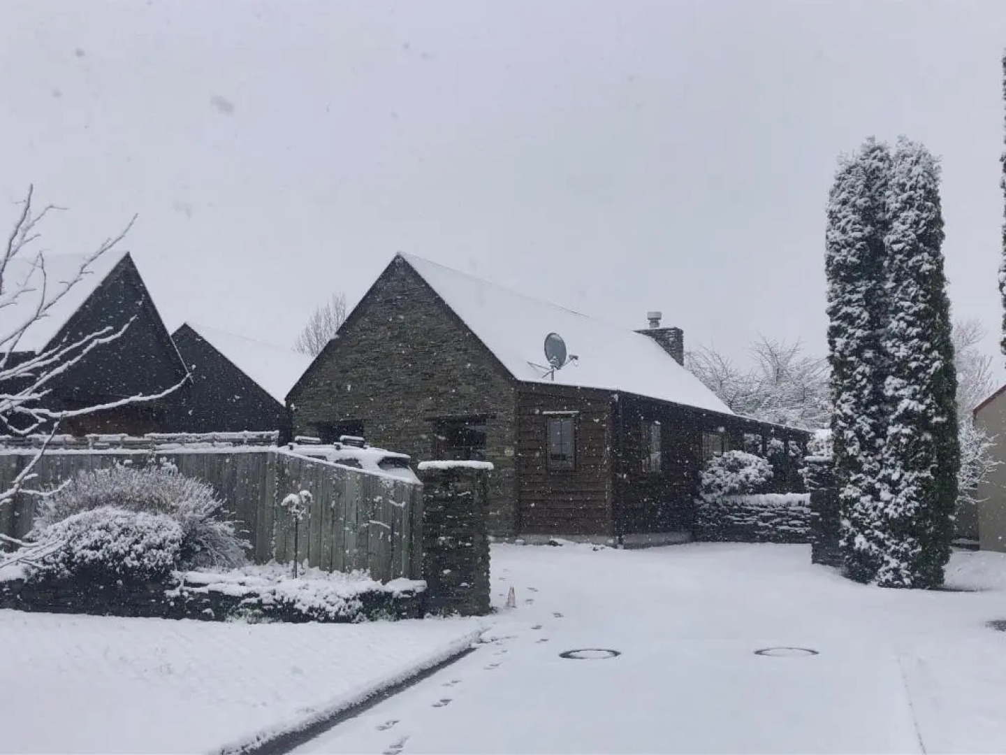 Maytime Cottage - Arrowtown Holiday Home