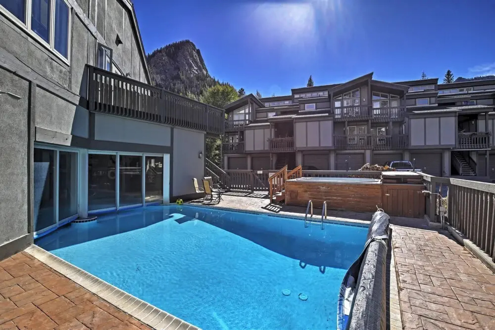 Creekside Frisco Condo w/ Views & Pool Access!