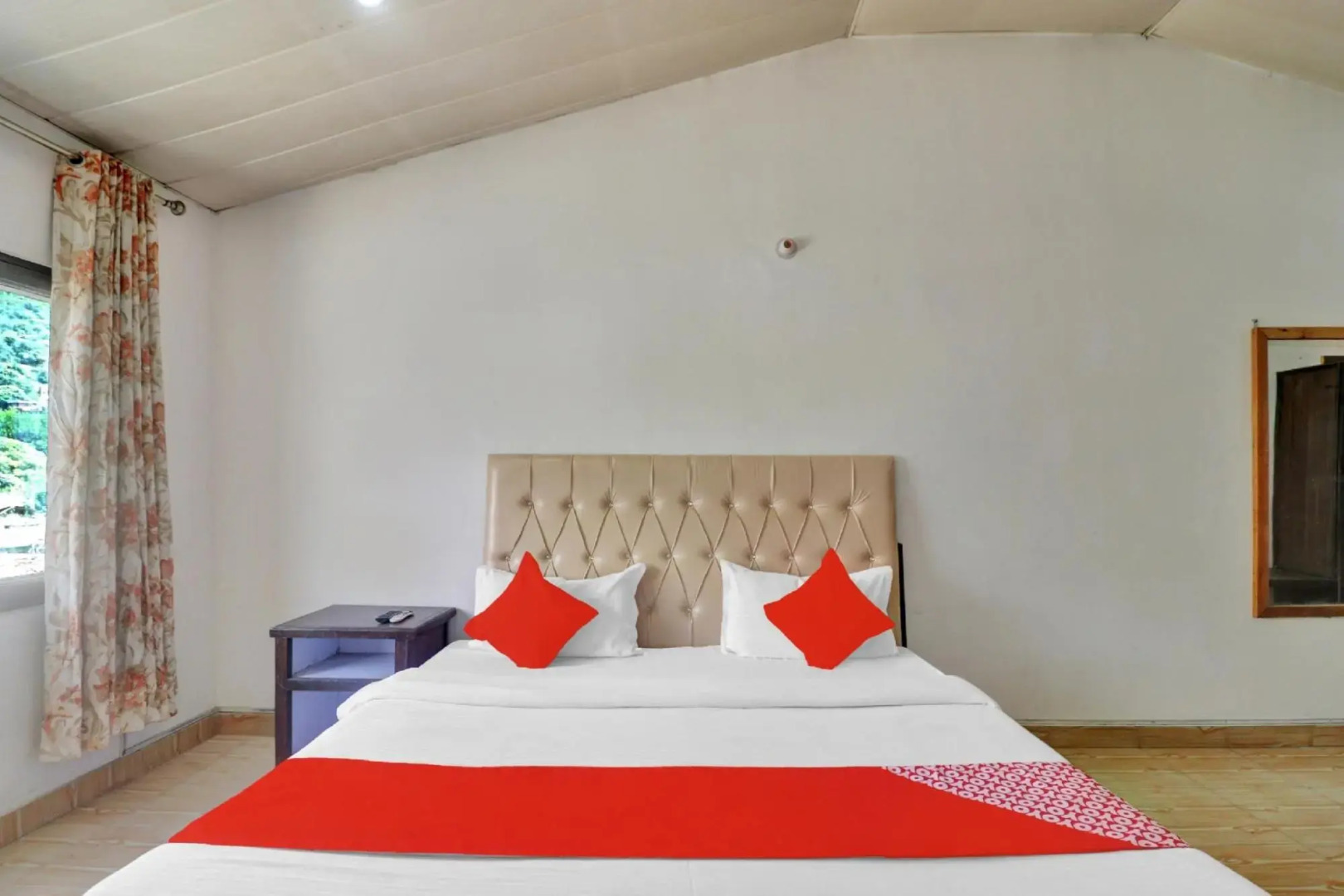 OYO 82102 Rudhra River Huts