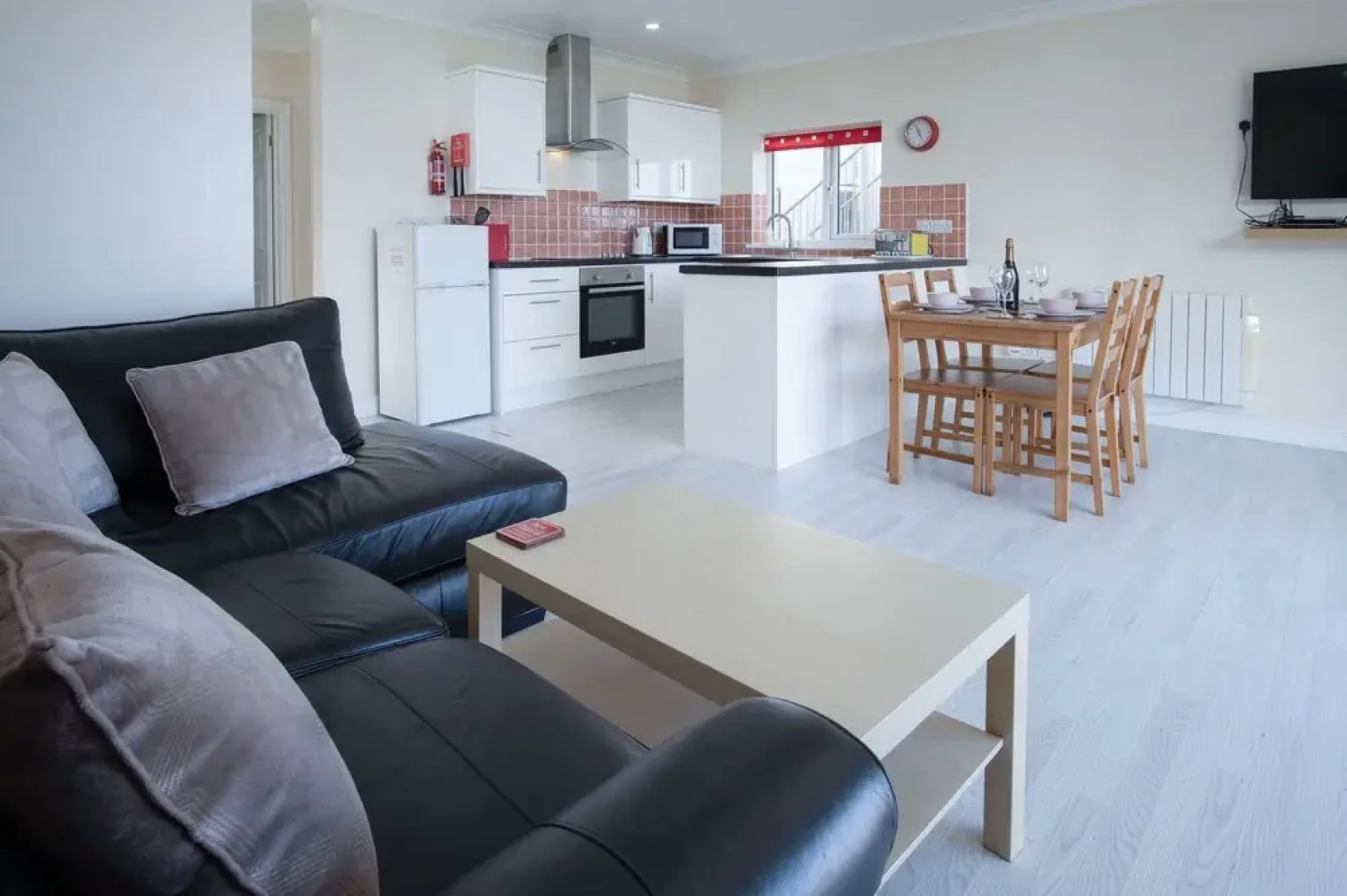 Sunbeam - 2 Bedroom Apartment - Pendine