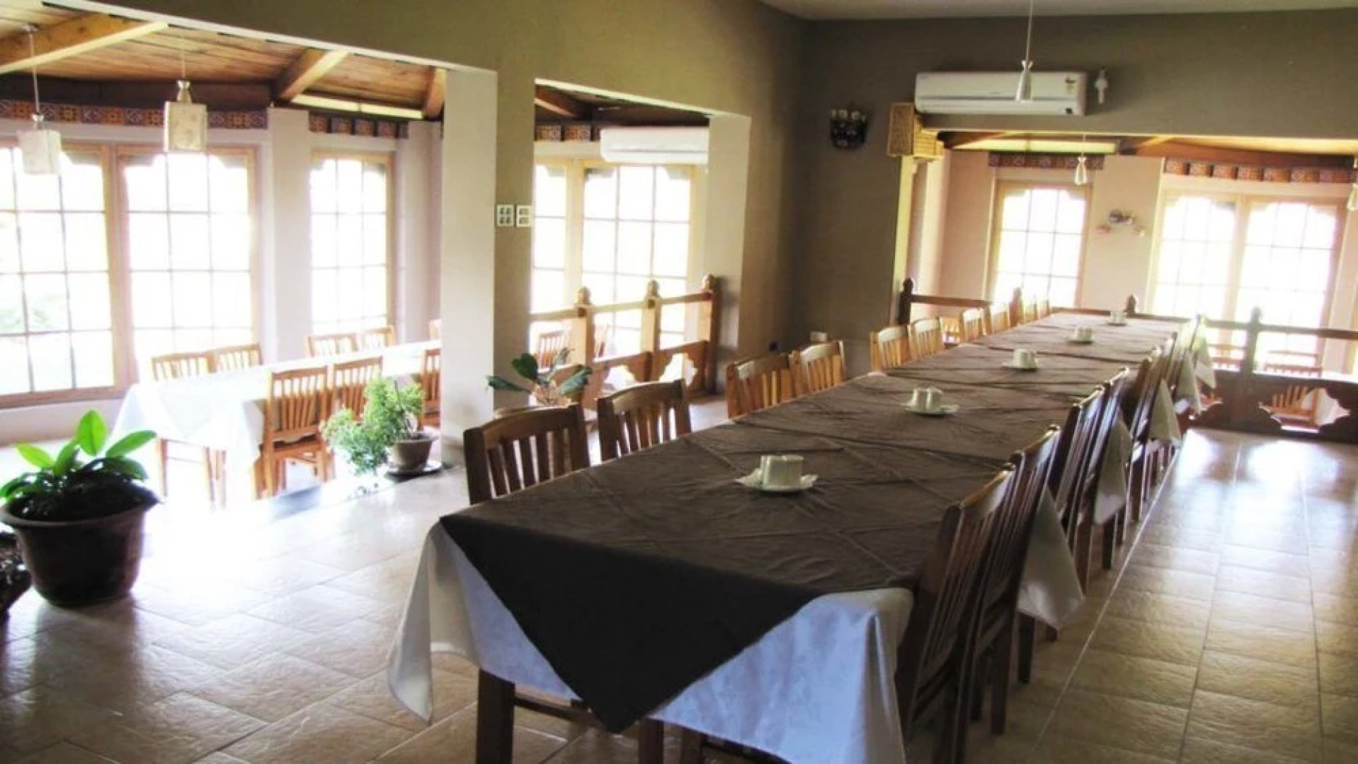 Punatsangchhu Cottages