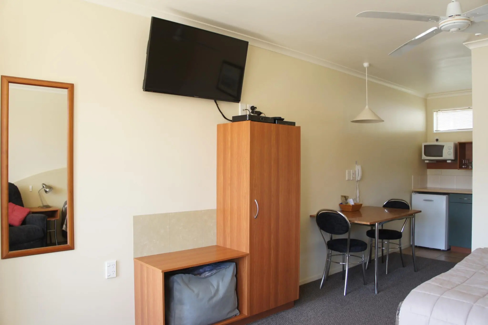 Bks Egmont Motor Lodge