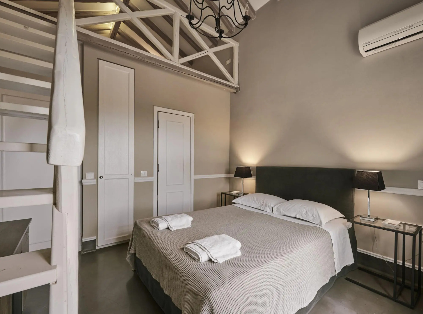 Varaba Country House