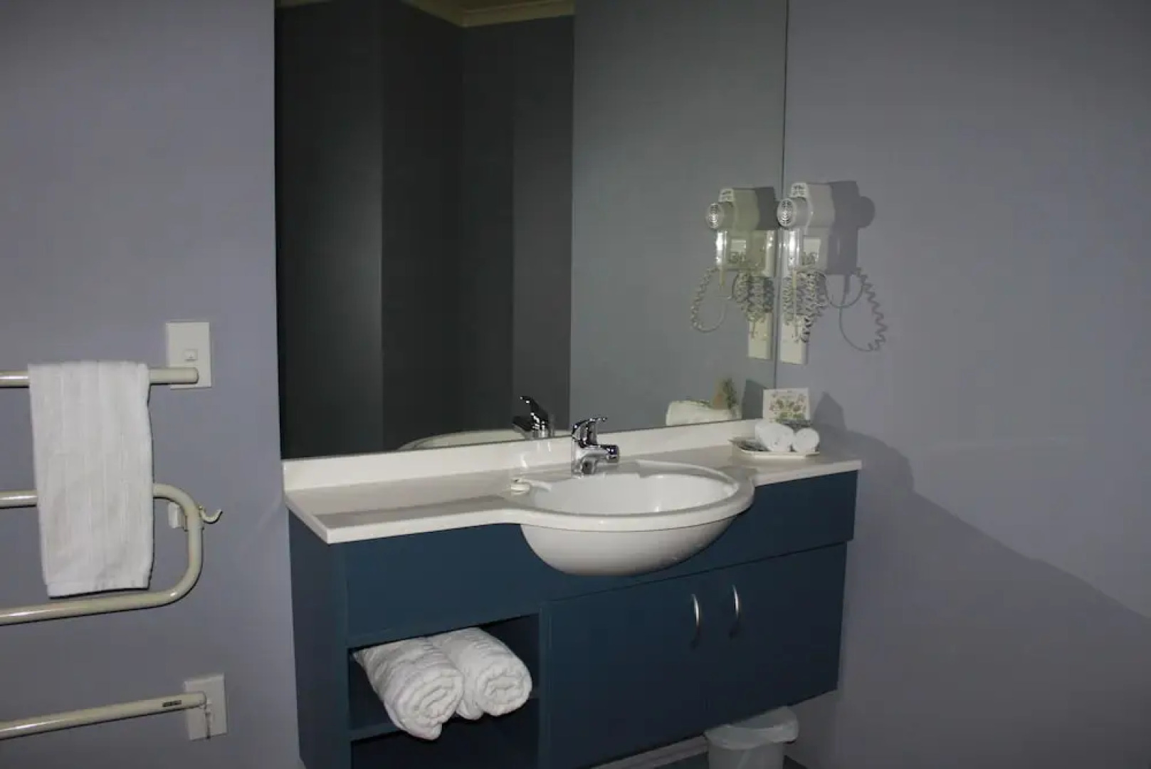 Bay City Motor Lodge