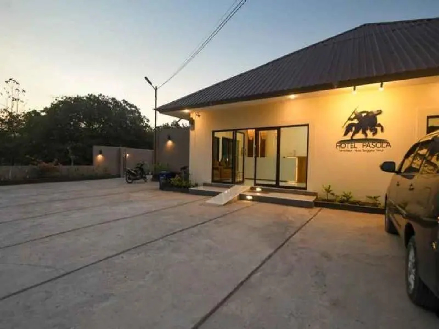 Nusalink Near Tambolaka Airport