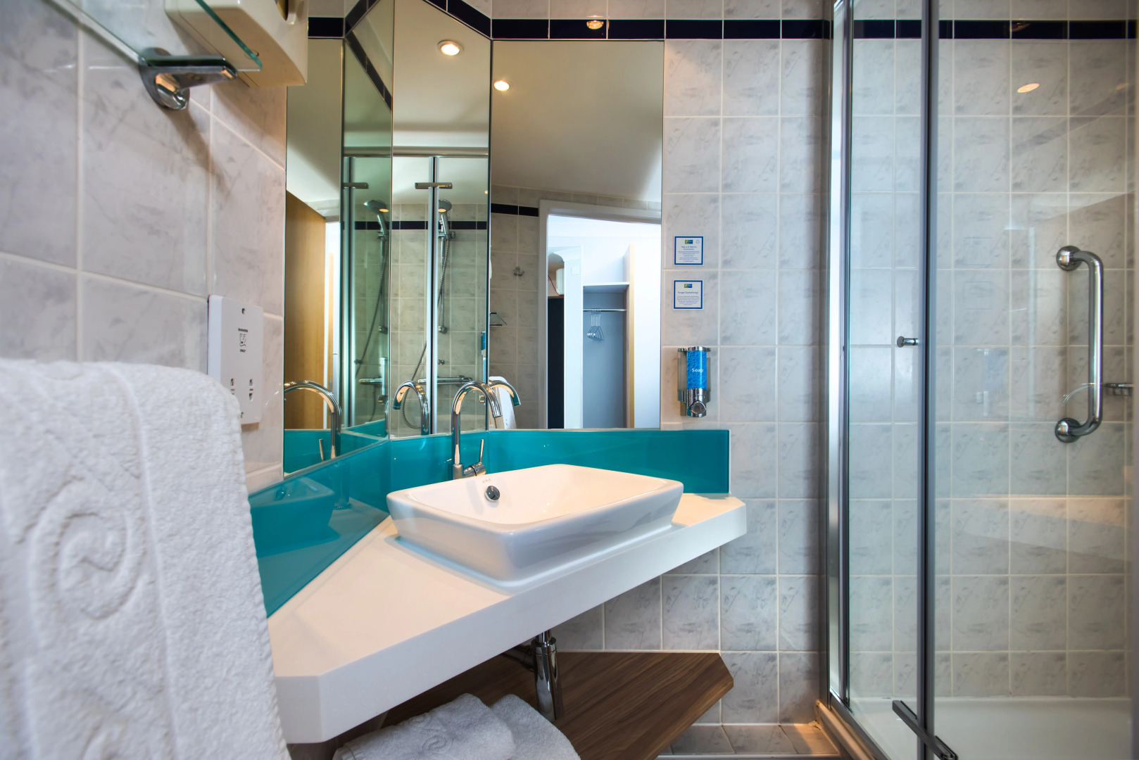 Holiday Inn Express Milton Keynes by IHG