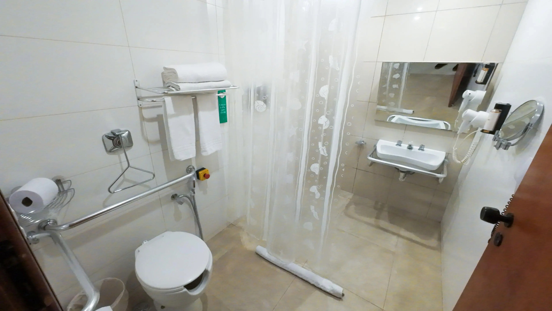 Golden Tulip Goiania Address