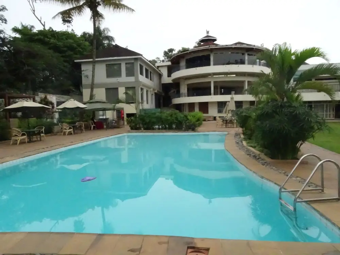 Отель Fairway Hotel & Spa