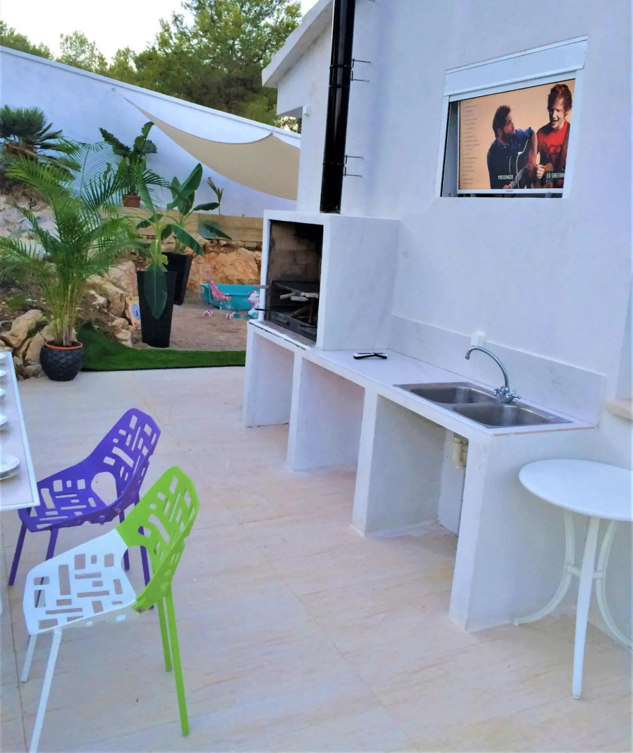 Villa Paradise , playa climatizada y privada a 10 minutos de Sitges