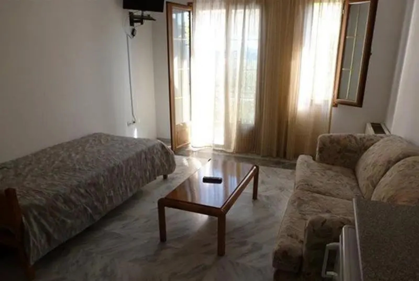 Christinantzela Apartments