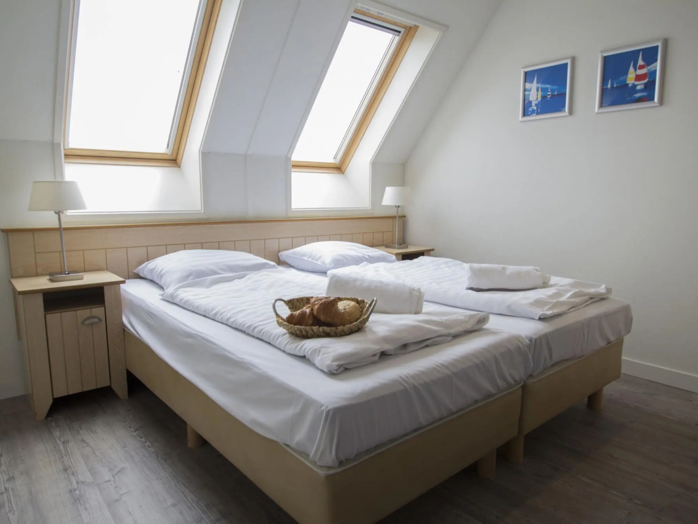 Comfortable Apartment With a Smart TV Near the Beach