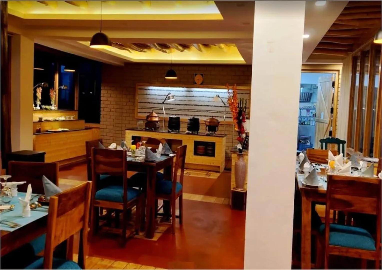 Stone Hedge Hotel - Hunder