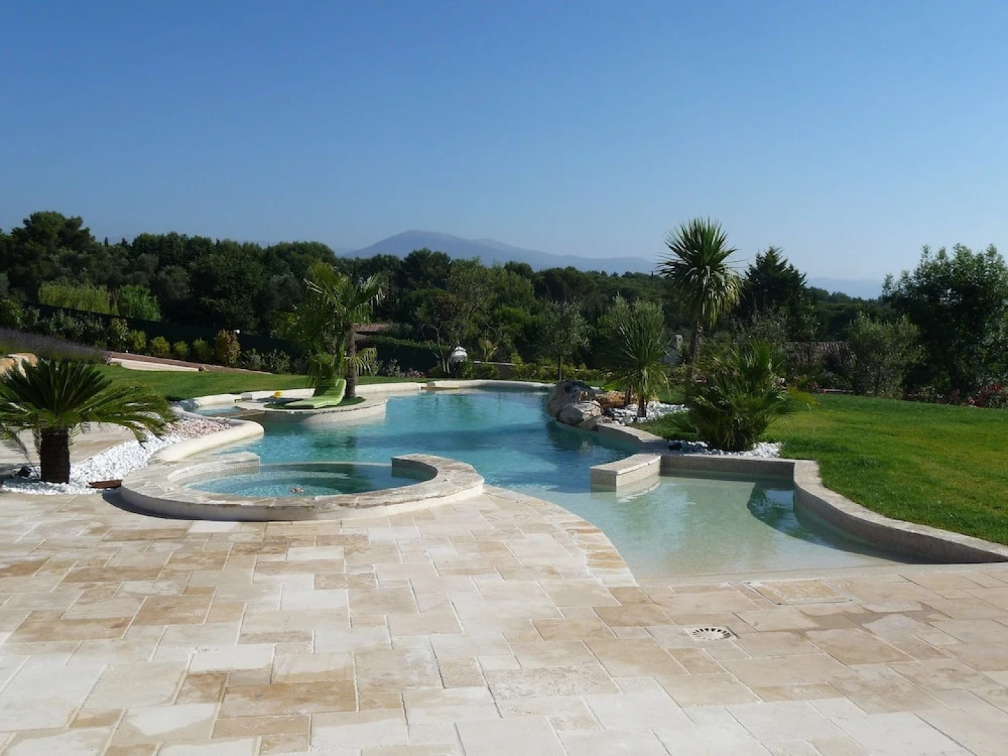 HAVRE DE PAIX" 5 étoiles Prestige jacuzzi, hammam, sauna, PISCINE chauffée Mougins Cannes Grasse