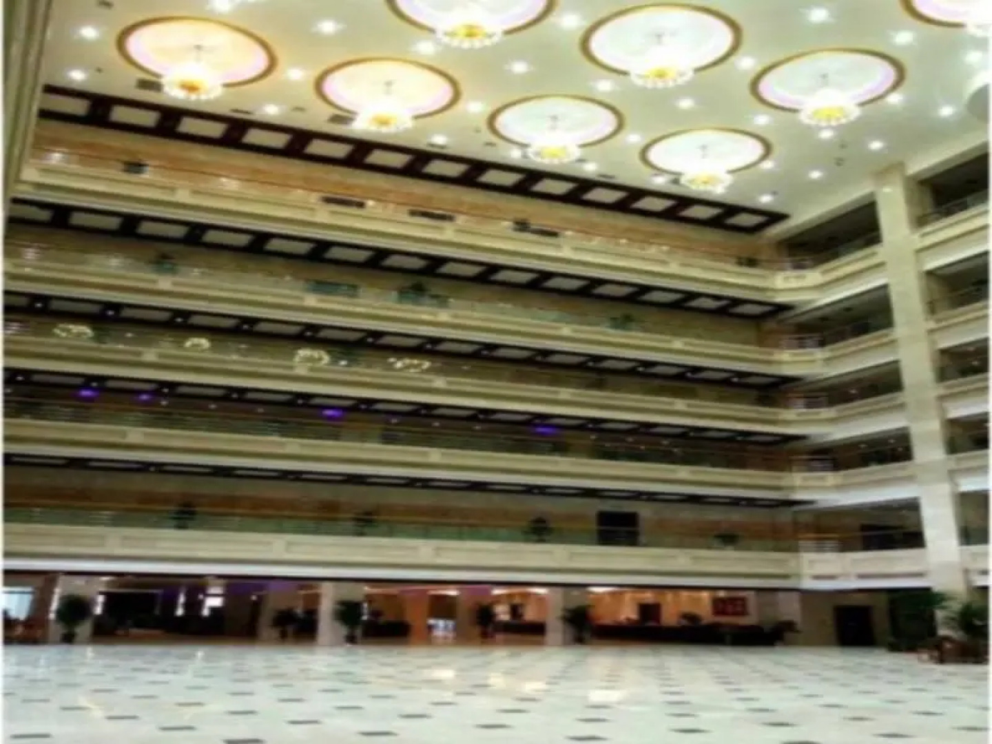 Kashgar Yinruilin International Hotel